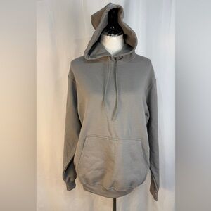 NWOT Port and Company Gray Sweatshirt Hoodie Kangaroo Pocket. Medium